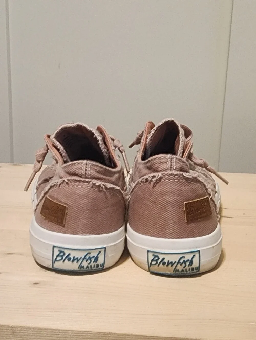 Blowfish Women's Blush Canvas Lace-Up Sneakers